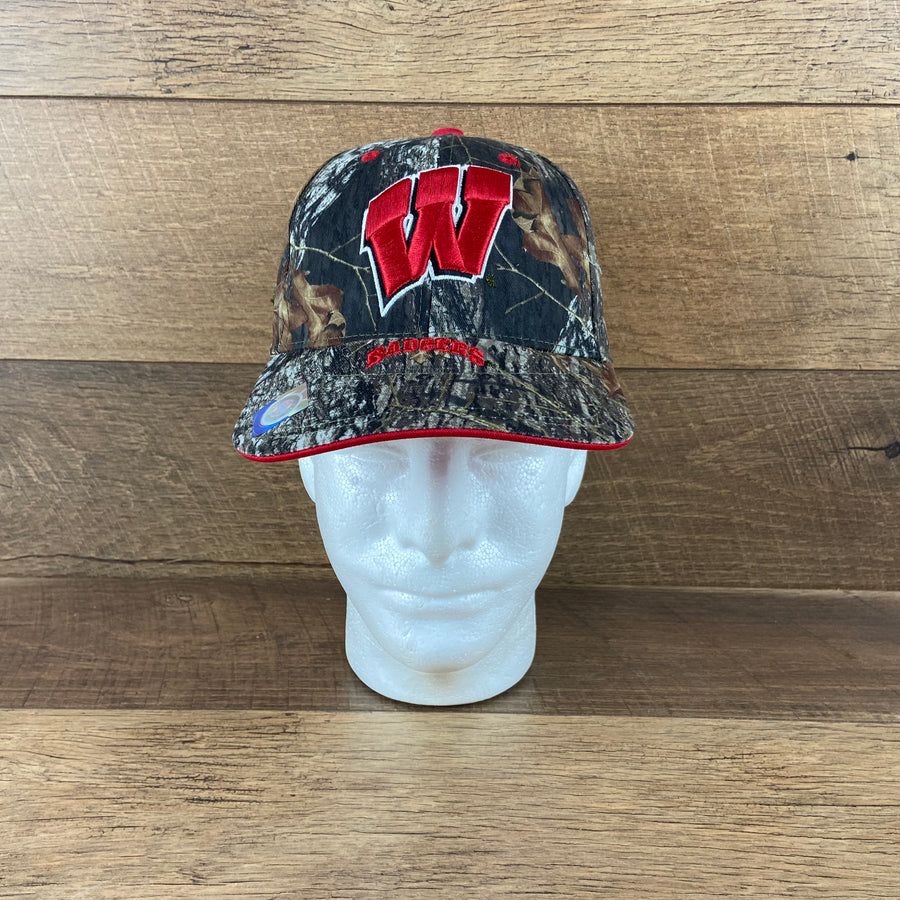 NCAA Wisconsin Badgers Camo EVOCAP Baseball Hat Built in Sunglasses Holder